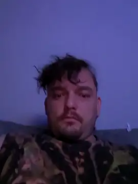 Snapshot of vikingo3333 chatting on March 16, 1:44 am vikingo3333 online show from March 16, 1:44 am