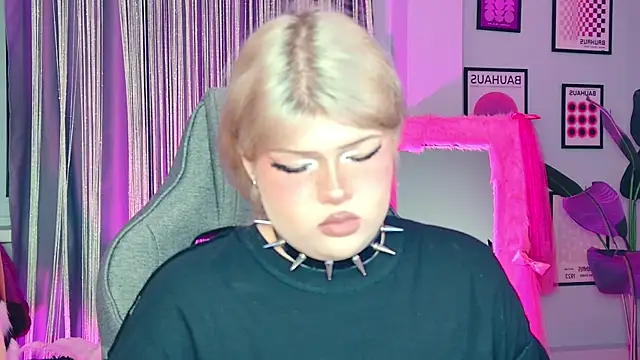 LilithNlsn online show from July 28, 8:12 pm