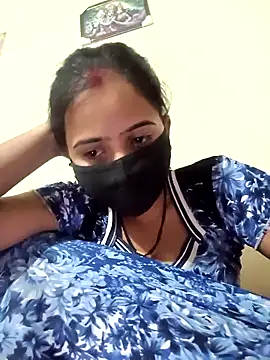 Snapshot of Poojalodhi_567 chatting on March 10, 4:45 pm Poojalodhi 567 online show from March 10, 4:45 pm