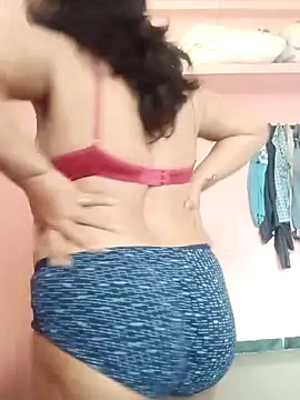 Snapshot of Miss-Dolly07 chatting on March 24, 2:49 am Miss-Dolly07 online show from March 24, 2:49 am