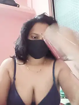 Snapshot of Miss-Dolly07 chatting on July 8, 5:17 pm Miss-Dolly07 online show from July 8, 5:17 pm