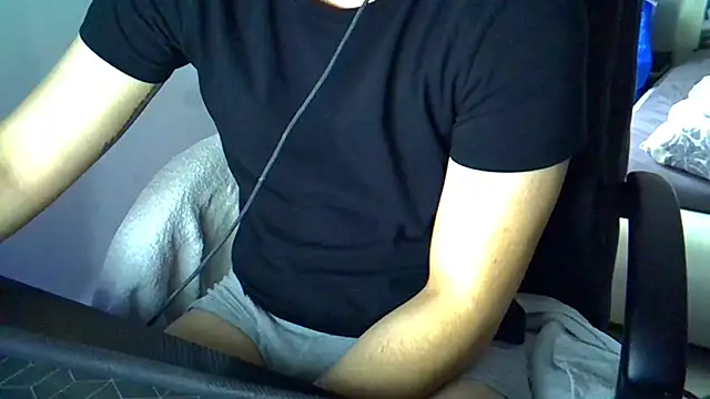 freklogas online show from April 23, 1:46 pm