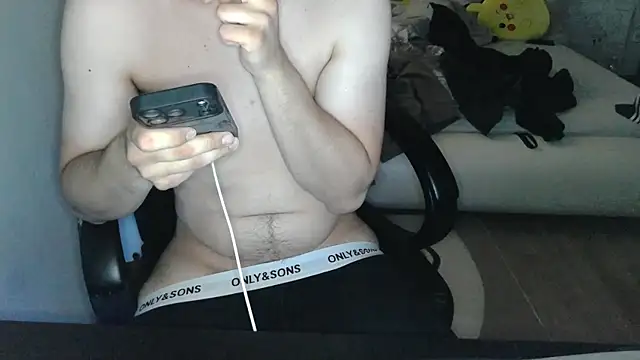 freklogas online show from June 7, 3:38 pm