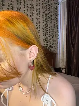 Snapshot of SweetsforLily chatting on March 16, 10:30 am SweetsforLily online show from March 16, 10:30 am