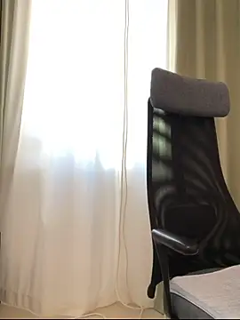 Snapshot of ccss28c chatting on March 14, 2:17 am ccss28c online show from March 14, 2:17 am