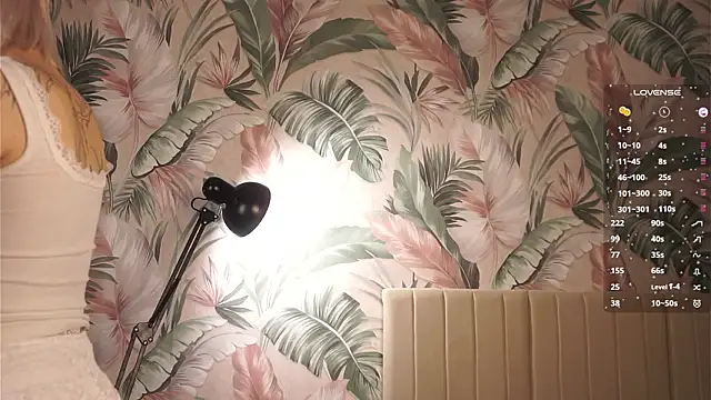 MarjoryHowlingwolf online show from March 13, 5:08 pm