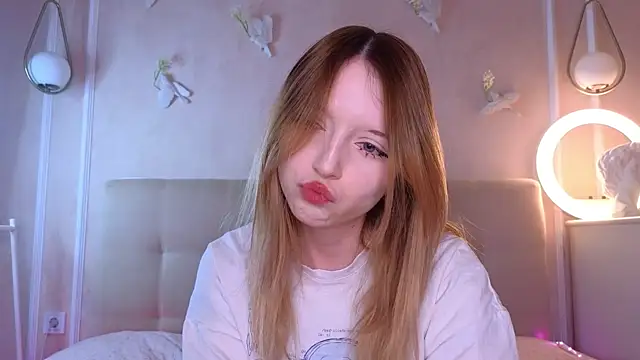 Snapshot of JillHolland chatting on March 26, 9:26 am JillHolland online show from March 26, 9:26 am