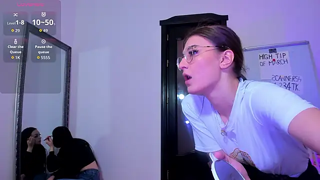 Snapshot of coffeeish chatting on March 14, 1:27 pm coffeeish online show from March 14, 1:27 pm