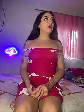 Snapshot of MilagrosAline chatting on March 7, 12:07 am MilagrosAline online show from March 7, 12:07 am