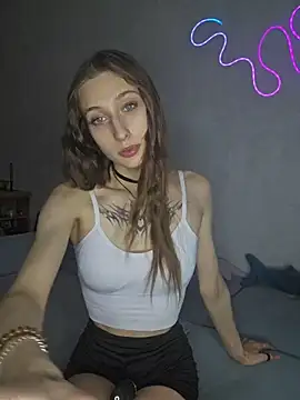 Snapshot of Emma_Willson chatting on March 8, 3:38 pm Emma Willson online show from March 8, 3:38 pm