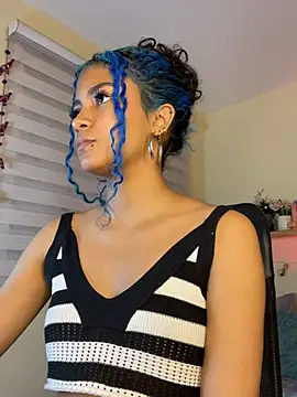 Franchezcaa  online show from July 1, 1:24 pm