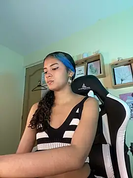 Franchezcaa  online show from July 29, 5:33 pm