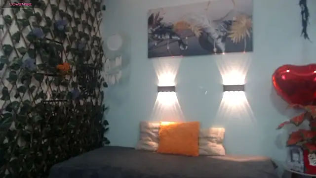 Snapshot of Roccoallegeri chatting on March 6, 11:50 am Roccoallegeri online show from March 6, 11:50 am