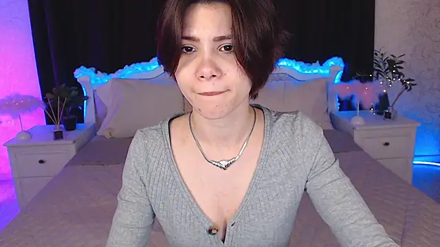 Snapshot of llittle-peachh chatting on March 11, 4:02 pm llittle-peachh online show from March 11, 4:02 pm