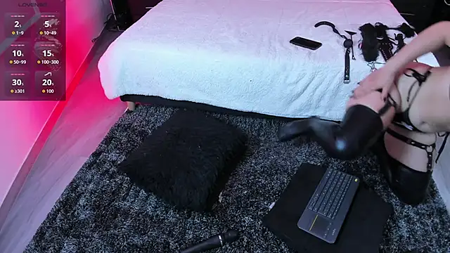 Snapshot of Eirynraven chatting on March 12, 11:49 am Eirynraven online show from March 12, 11:49 am