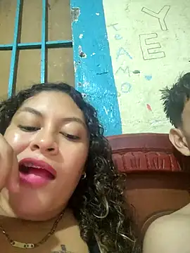 Elenmascarado1509 online show from April 1, 2:01 am