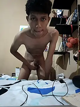 Snapshot of ElJohan5 chatting on March 7, 8:39 pm ElJohan5 online show from March 7, 8:39 pm