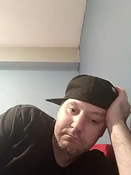 yoursextoy83 online show from March 9, 12:58 am