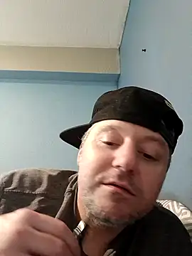 yoursextoy83 online show from March 12, 7:42 pm