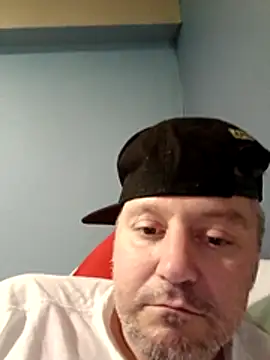 yoursextoy83 online show from March 14, 3:01 am