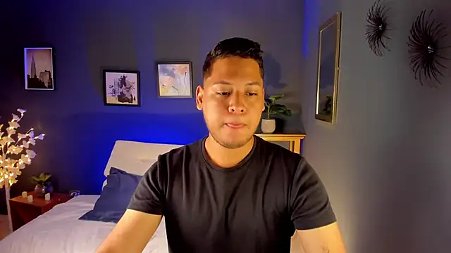 Snapshot of Akon_2XXX chatting on March 22, 3:59 pm Akon 2XXX online show from March 22, 3:59 pm