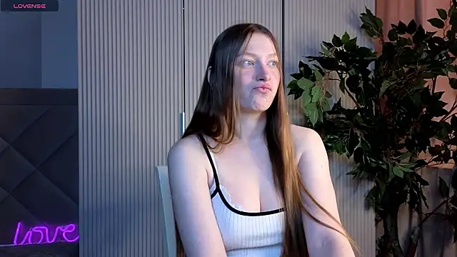 Snapshot of KelsiSinkey chatting on March 12, 8:09 am KelsiSinkey online show from March 12, 8:09 am