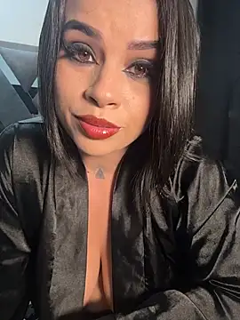 Snapshot of AriannaSmyth chatting on March 13, 11:44 pm AriannaSmyth online show from March 13, 11:44 pm