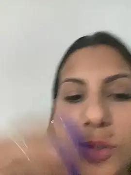Snapshot of kifanyy chatting on April 19, 11:07 pm kifanyy online show from April 19, 11:07 pm