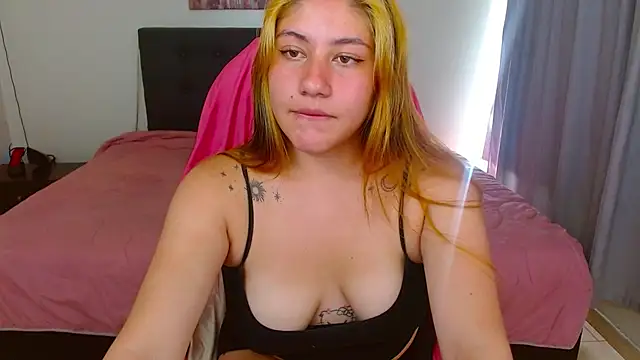 Snapshot of samanthachop chatting on March 6, 7:43 pm samanthachop online show from March 6, 7:43 pm