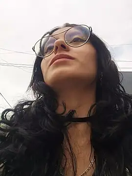 Snapshot of Naomimolie chatting on March 12, 12:55 pm Naomimolie online show from March 12, 12:55 pm