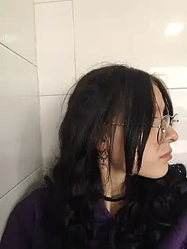 Snapshot of Naomimolie chatting on March 19, 12:42 pm Naomimolie online show from March 19, 12:42 pm