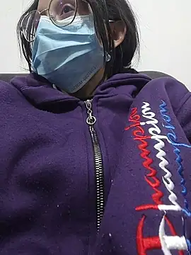 Snapshot of Naomimolie chatting on March 24, 11:04 am Naomimolie online show from March 24, 11:04 am