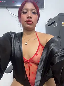 Snapshot of Cherry_Charlottee chatting on March 5, 8:38 pm Cherry Charlottee online show from March 5, 8:38 pm