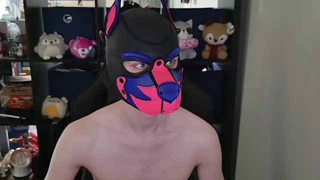 Snapshot of MellPUP chatting on April 30, 6:03 pm MellPUP online show from April 30, 6:03 pm