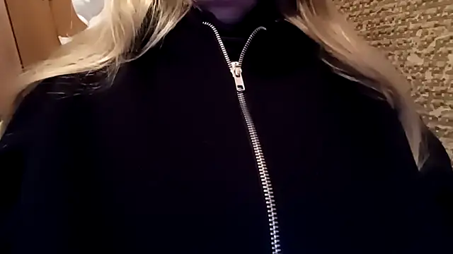 Snapshot of pinkpinkpinkpinkdoll chatting on April 8, 3:34 pm pinkpinkpinkpinkdoll online show from April 8, 3:34 pm