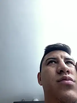 Snapshot of Sneyd10 chatting on March 28, 1:22 pm Sneyd10 online show from March 28, 1:22 pm