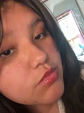 Snapshot of lunaluxe7 chatting on March 20, 6:35 pm lunaluxe7 online show from March 20, 6:35 pm