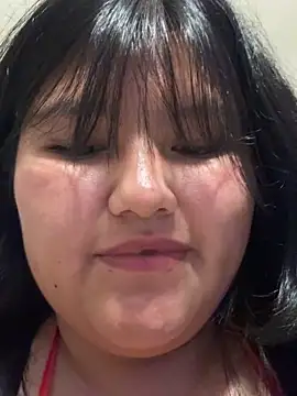 Snapshot of lunaluxe7 chatting on March 27, 11:04 pm lunaluxe7 online show from March 27, 11:04 pm