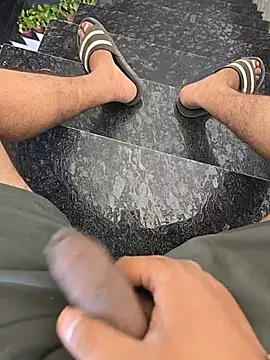 Snapshot of bigbuldgee chatting on March 15, 9:26 am bigbuldgee online show from March 15, 9:26 am