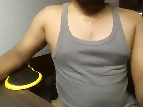 Snapshot of bigbuldgee chatting on April 6, 7:15 pm bigbuldgee online show from April 6, 7:15 pm