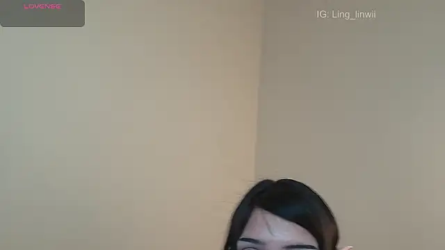 Snapshot of ling_meow chatting on March 12, 2:01 pm ling meow online show from March 12, 2:01 pm