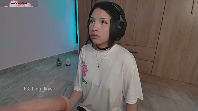 ling meow online show from June 14, 3:47 pm