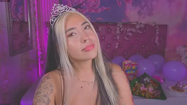 Snapshot of ManuelaVeeleez chatting on June 11, 5:38 am ManuelaVeeleez online show from June 11, 5:38 am