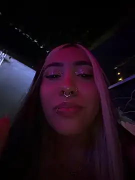 ManuelaVeeleez online show from July 12, 4:47 am