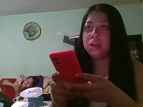 Snapshot of sweettemptation15 chatting on March 5, 12:06 am sweettemptation15 online show from March 5, 12:06 am