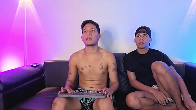 Snapshot of Hot-Boys-ADS chatting on March 27, 12:49 am Hot-Boys-ADS online show from March 27, 12:49 am