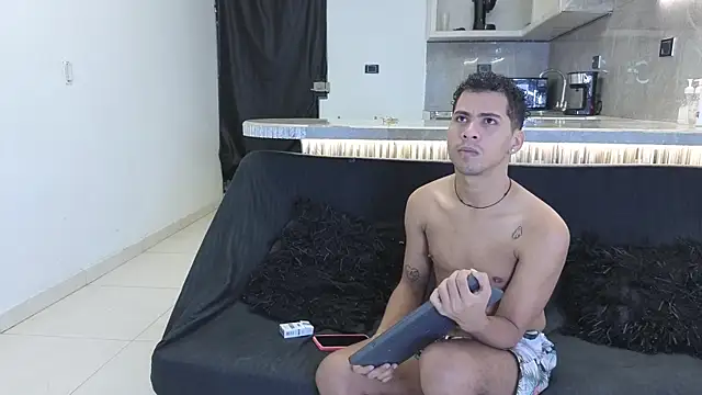 Snapshot of Hot-Boys-ADS chatting on March 28, 6:35 am Hot-Boys-ADS online show from March 28, 6:35 am