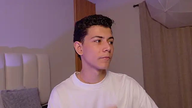 nicocrown online show from March 20, 6:46 pm