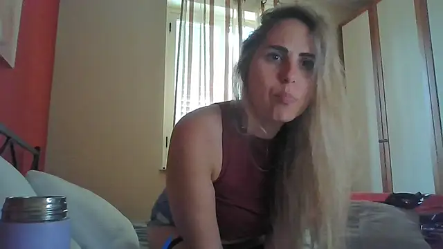 Emilyvuxa online show from May 1, 10:42 am