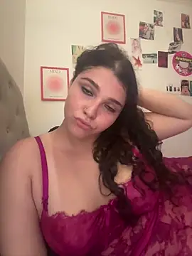 Snapshot of blushbunnyyyy chatting on March 13, 12:17 am blushbunnyyyy online show from March 13, 12:17 am